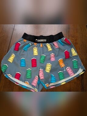 ChicknLegs Men's Porta Potty 2" Split Shorts Size Medium